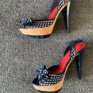 Blue polka dot platform